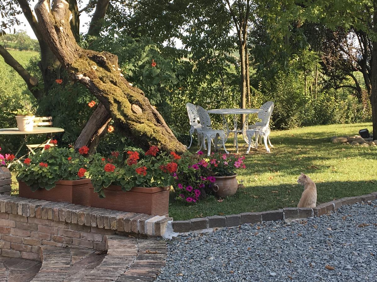 Agriturismo Relais "Il Bricco" Villa Nizza Monferrato Eksteriør billede